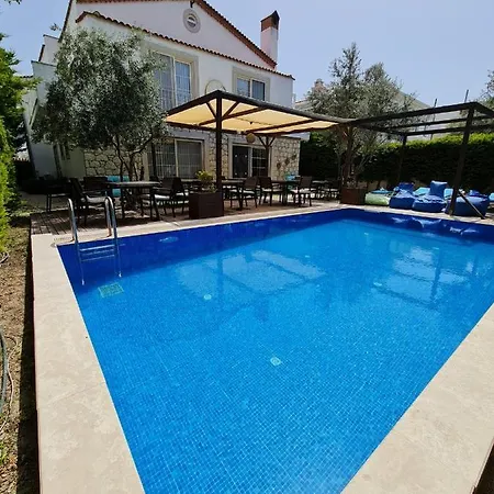 Rebetiko Szálloda 4*