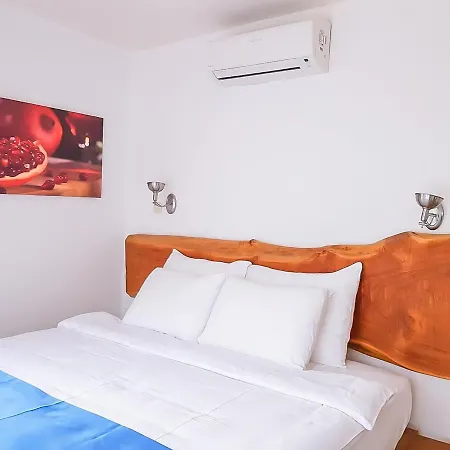 Rebetiko Otel